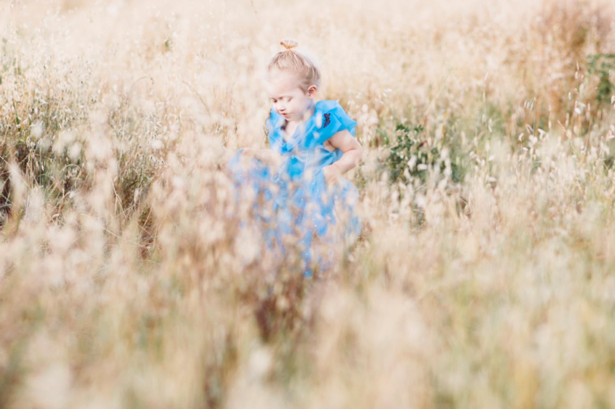 Whimsical Three Year Old Birthday Shoot , birthday picture ideas