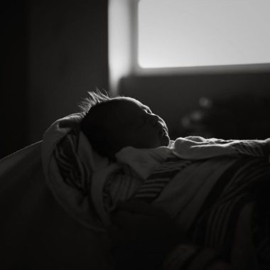 newborn lifestyle pictures, daily fan favorite