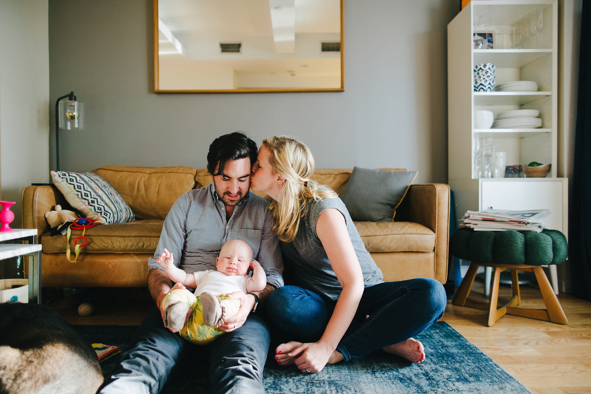 Urban New York Family Lifestyle Session, lifestyle picture ideas, what to wear for lifestyle pictures