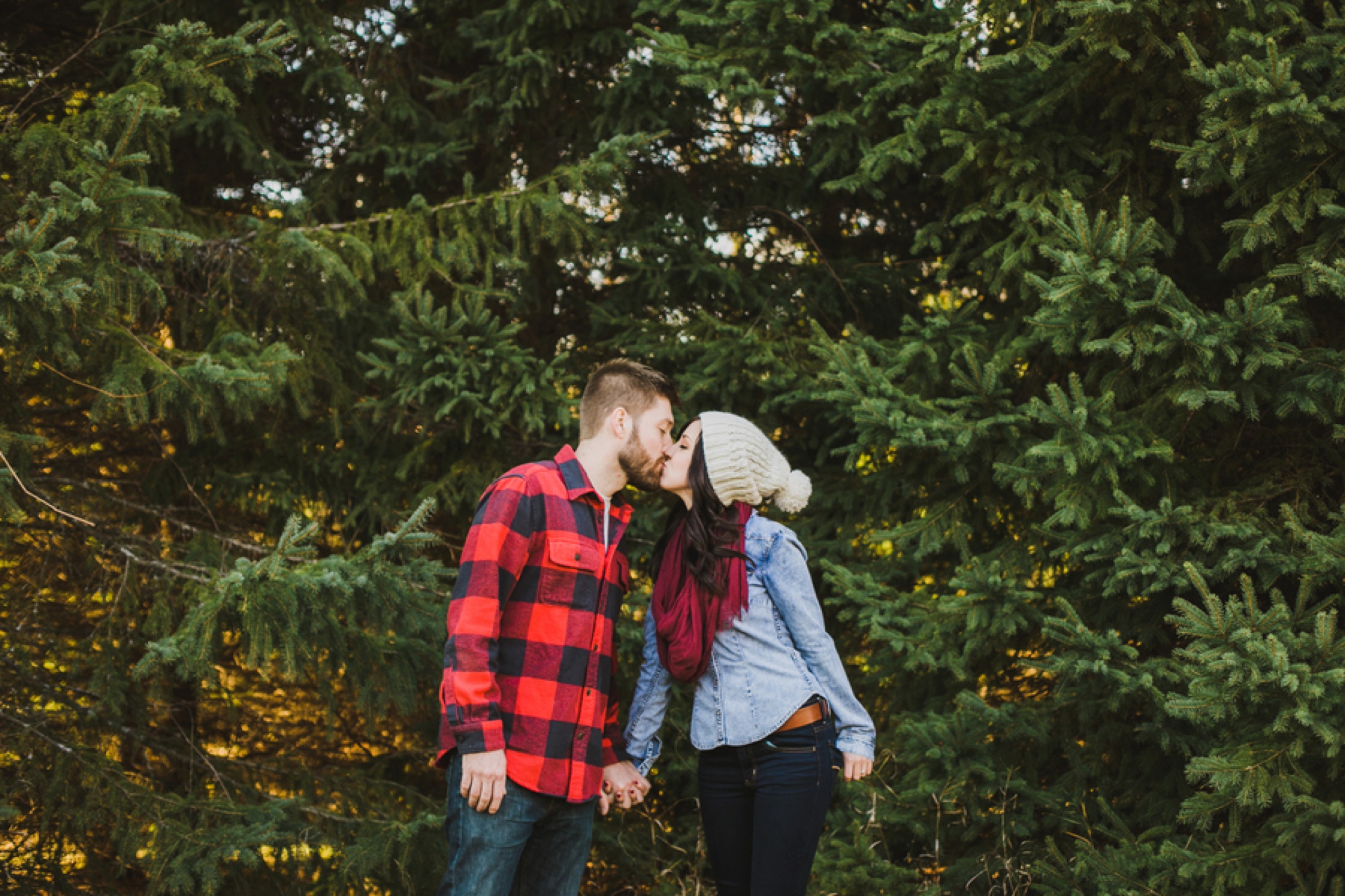 what to wear for engagement pictures, fall engagement pictures, State Park Fall Engagement