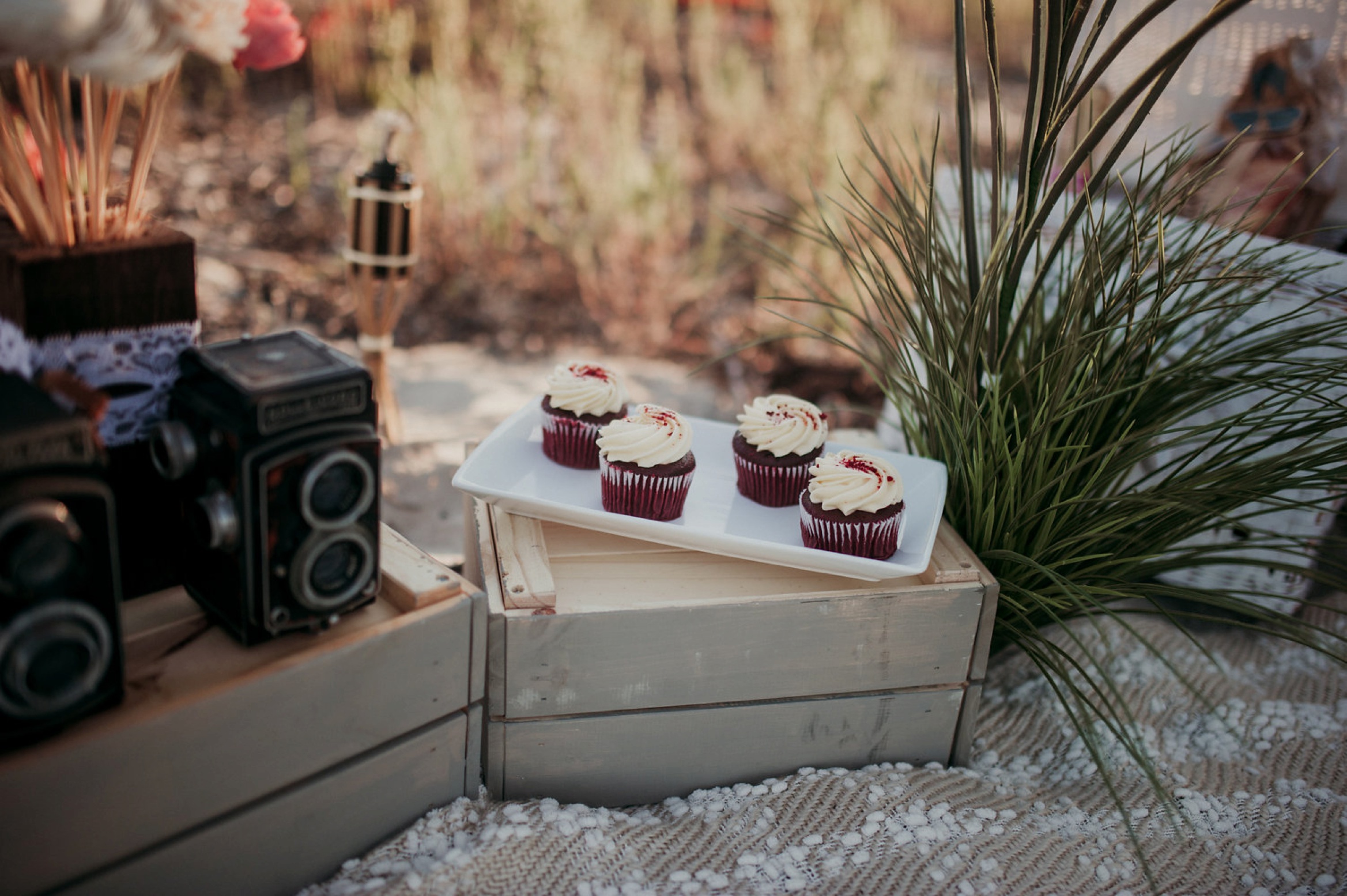 styled picture ideas, couple picture ideas, Romantic Beach Couple Session