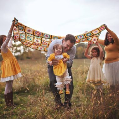 family of 5 poses, daily fan favorite