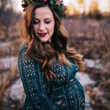 winter maternity pictures, daily fan favorite