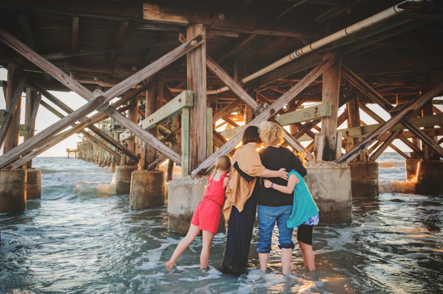 same sex family picture ideas, family pictures at the beach, Sunset Pier Family Session
