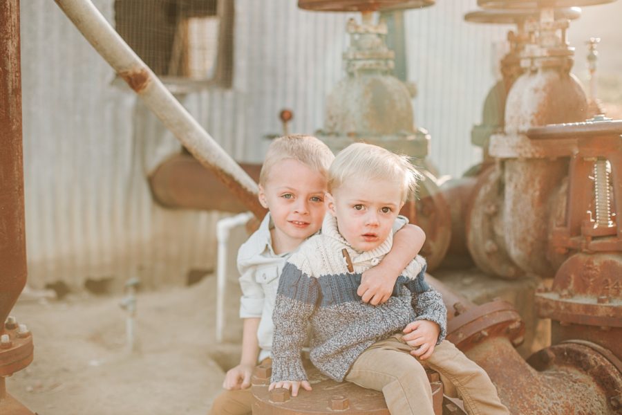 family of 4 picture ideas, what to wear for family pictures, Boho California Family of 4 Session