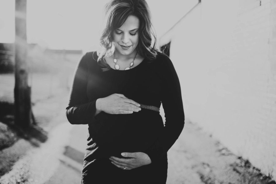mother to be pictures, Downtown Alley Maternity Session in Colorado 