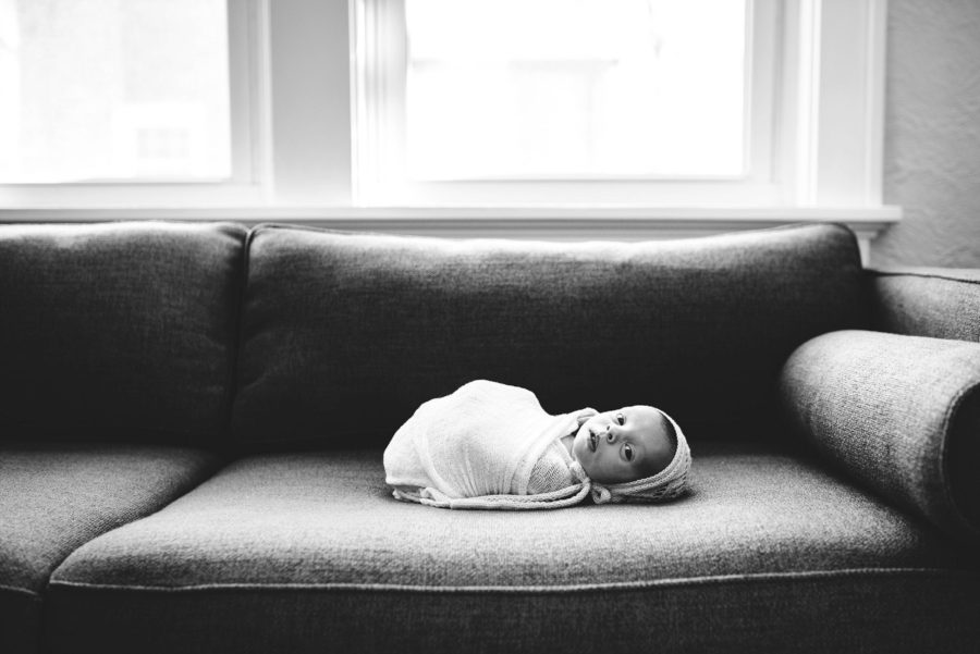 Black and white newborn photo, Portrait of baby on couch, Beautiful In-Home Newborn Pictures 